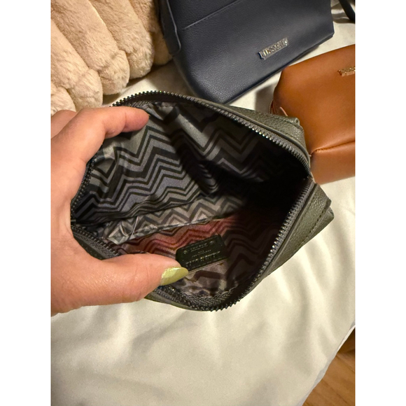 NWOT Missoni Pouch/wristlet, Interior Multicolored Chevron Pattern ,Olive - Picture 5 of 8